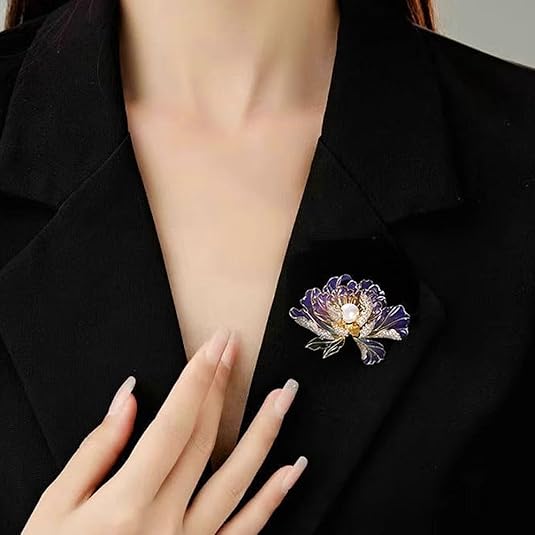 Elegant Purple Flower Brooch with Faux Pearl – Vintage Enamel Floral Pin for Women