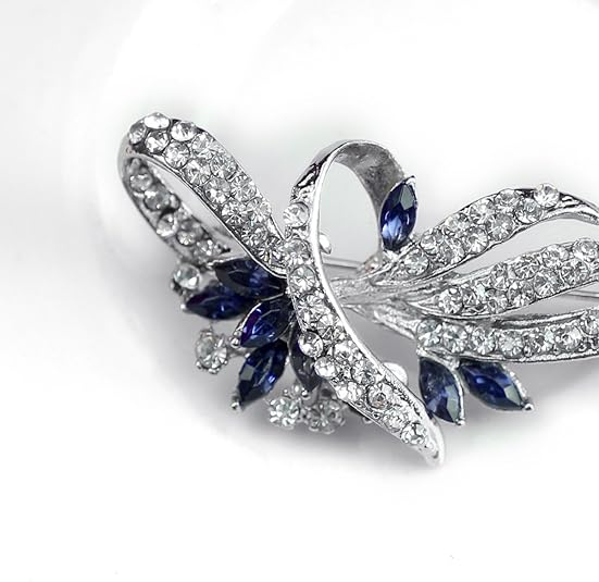 Elegant Leaf Design Brooch for Women – Silver-Tone Crystal Rhinestone Pin with Sapphire Accents