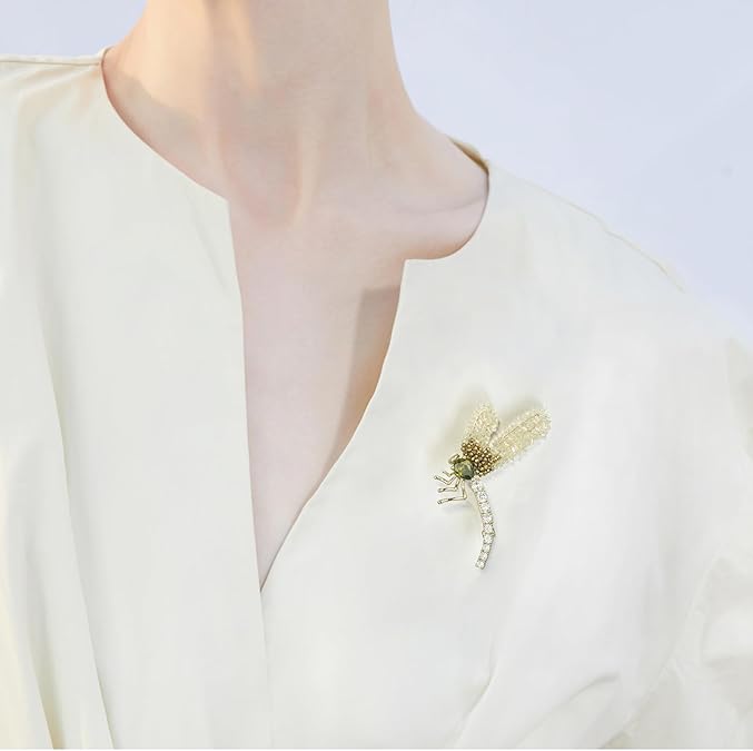 Vintage Dragonfly Rhinestone Brooch for Women – Elegant Gold-Tone Beaded Insect Pin